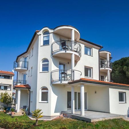 Pinia Apartment Medulin Exterior foto