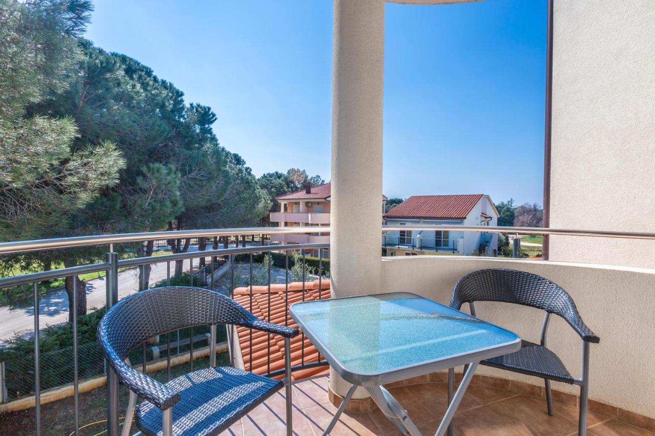 Pinia Apartment Medulin Exterior foto